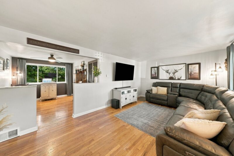 302 Duke Ln — photo 4