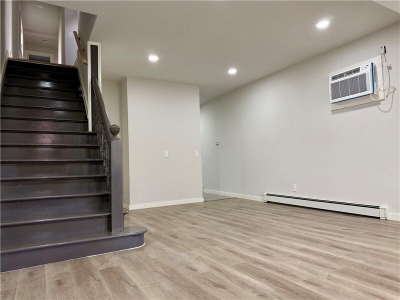 321 S 3rd St — photo 2