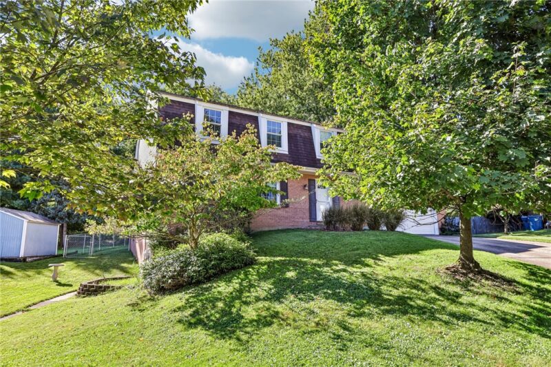 134 Peridot Dr — photo 3