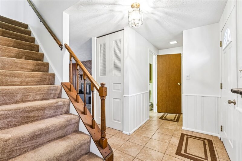 134 Peridot Dr — photo 5