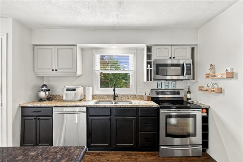 108 Emerald Ct — photo 5