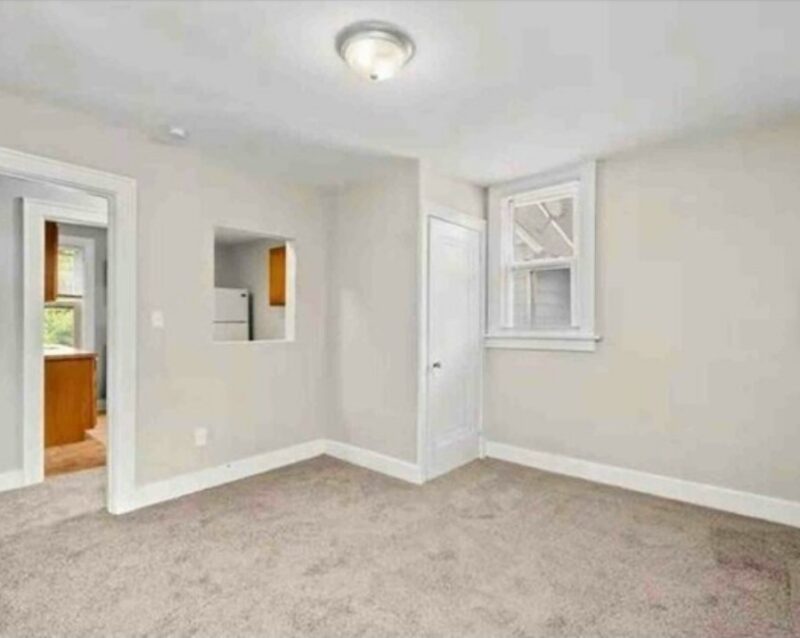 246 W Steuben St — photo 7