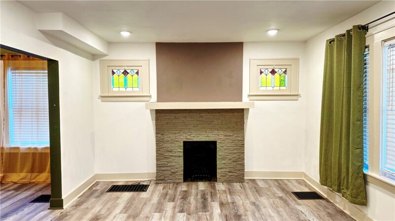 1304 Summit St — photo 7