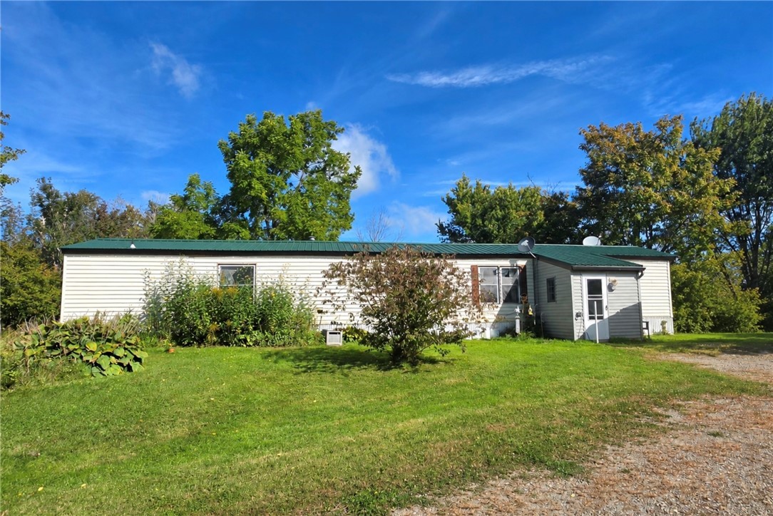 8923 Station Rd — photo 1