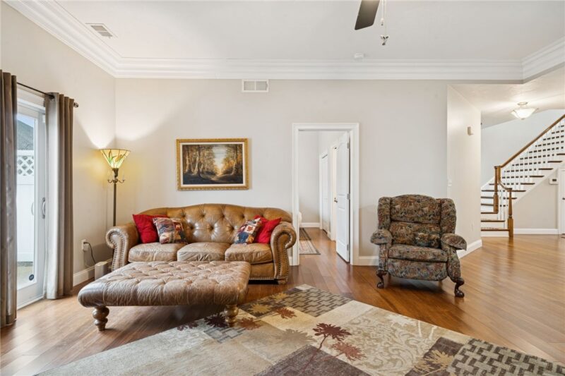 336 Village Court — photo 4