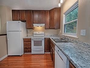 3252 Camberly DRIVE — photo 2