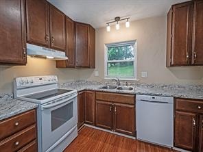 3252 Camberly DRIVE — photo 3