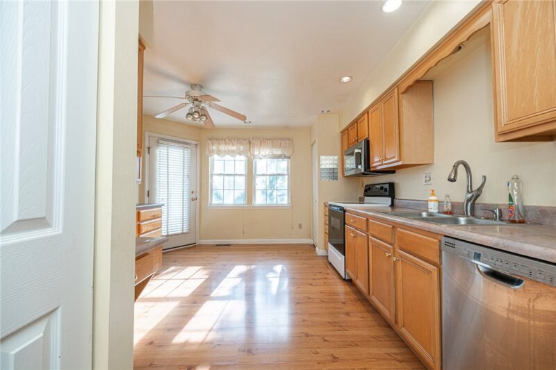 106 Paddock Ln — photo 5