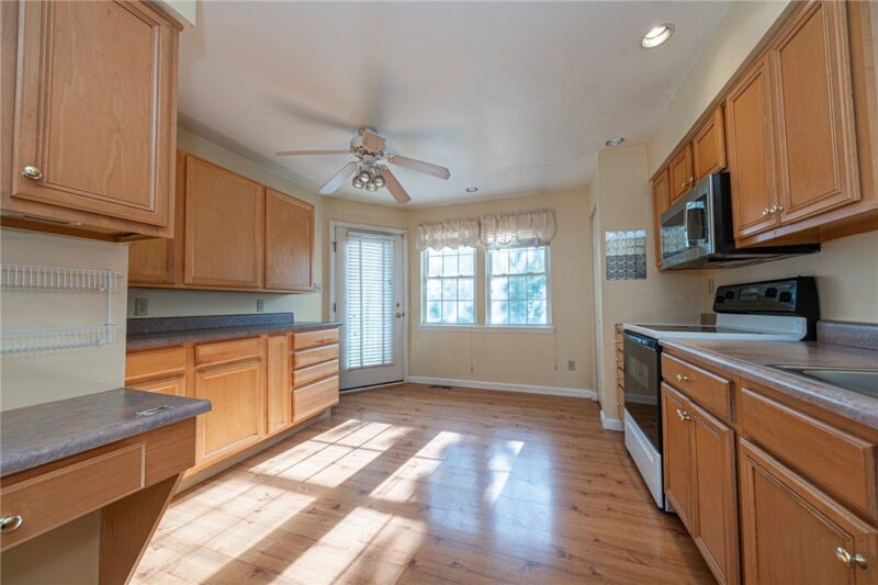 106 Paddock Ln — photo 6