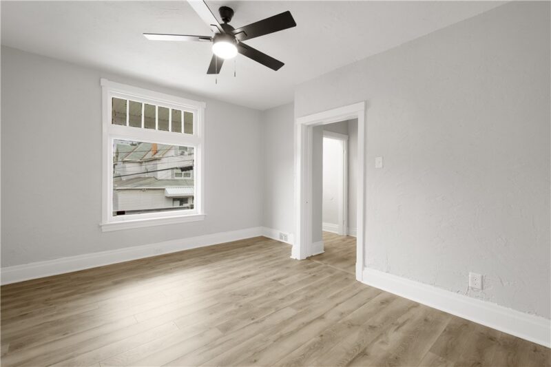 1403 Kenberma Ave — photo 7