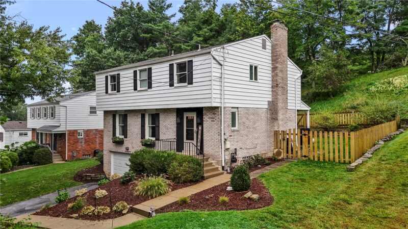 1266 Delfield Dr — photo 4