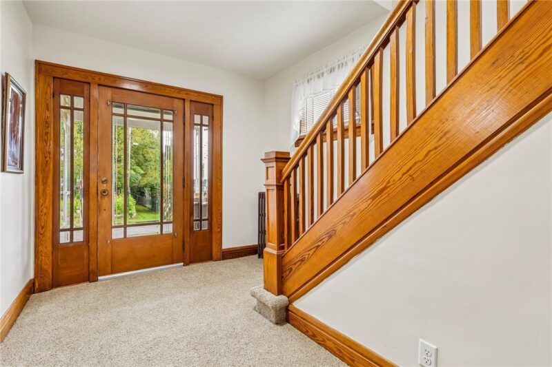 8 E Morehead Avenue — photo 7