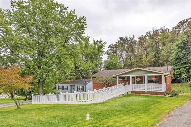 725 Bilberry Rd — photo 3