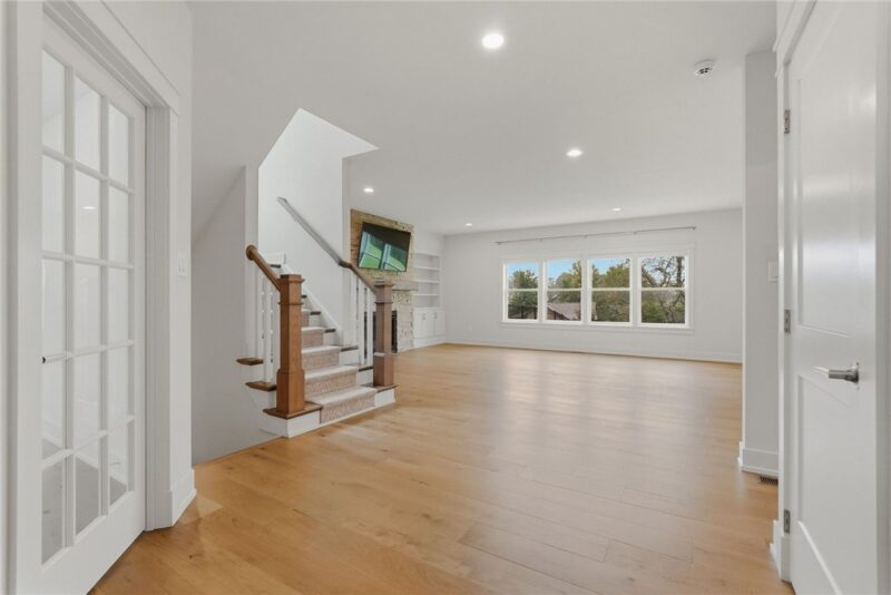 528 Harvest View Dr — photo 4