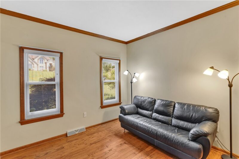 7 Hawthorne Ln — photo 8