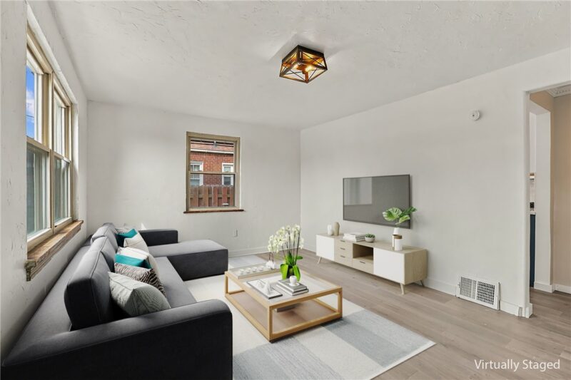 2230 Duchess Ave — photo 4