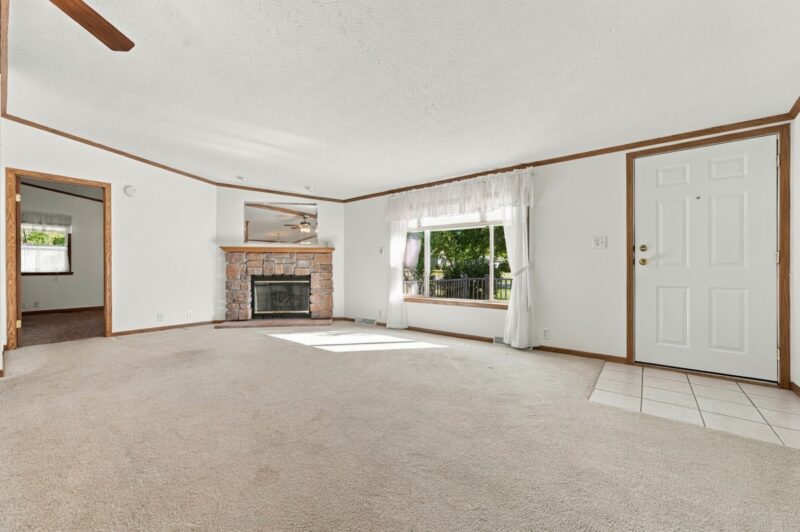 203 N Woodlawn ROAD — photo 8
