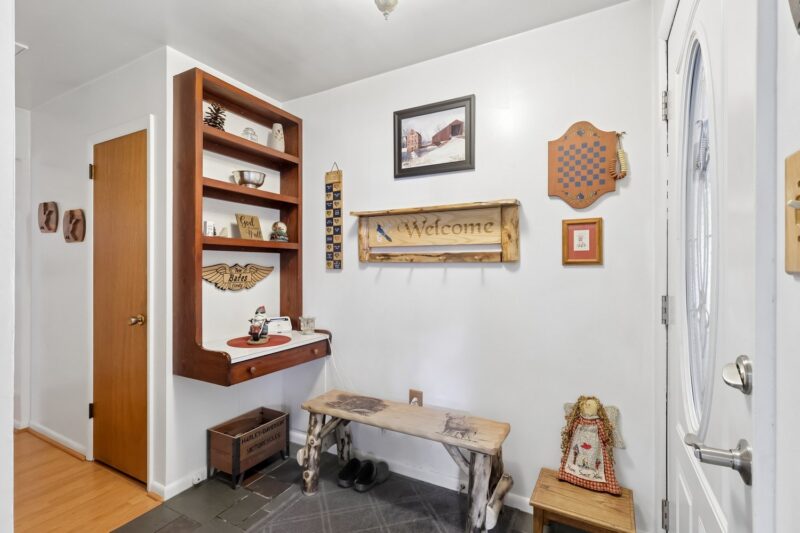 233 Stoup Rd — photo 4