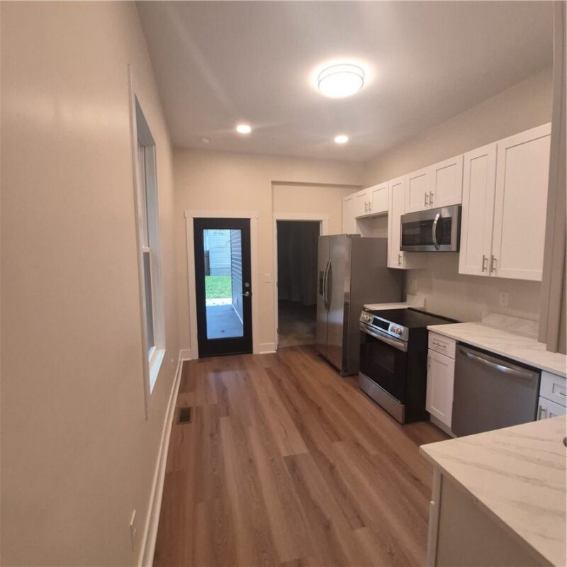 1246 Woodland Ave — photo 5