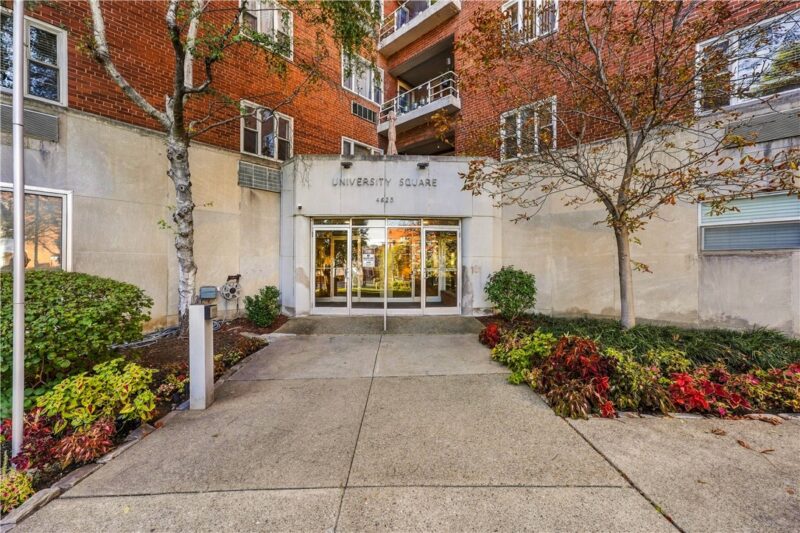4625 Fifth Ave 205 — photo 2