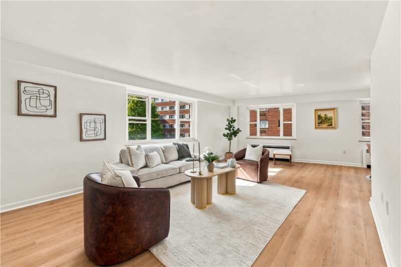 4625 Fifth Ave 205 — photo 3