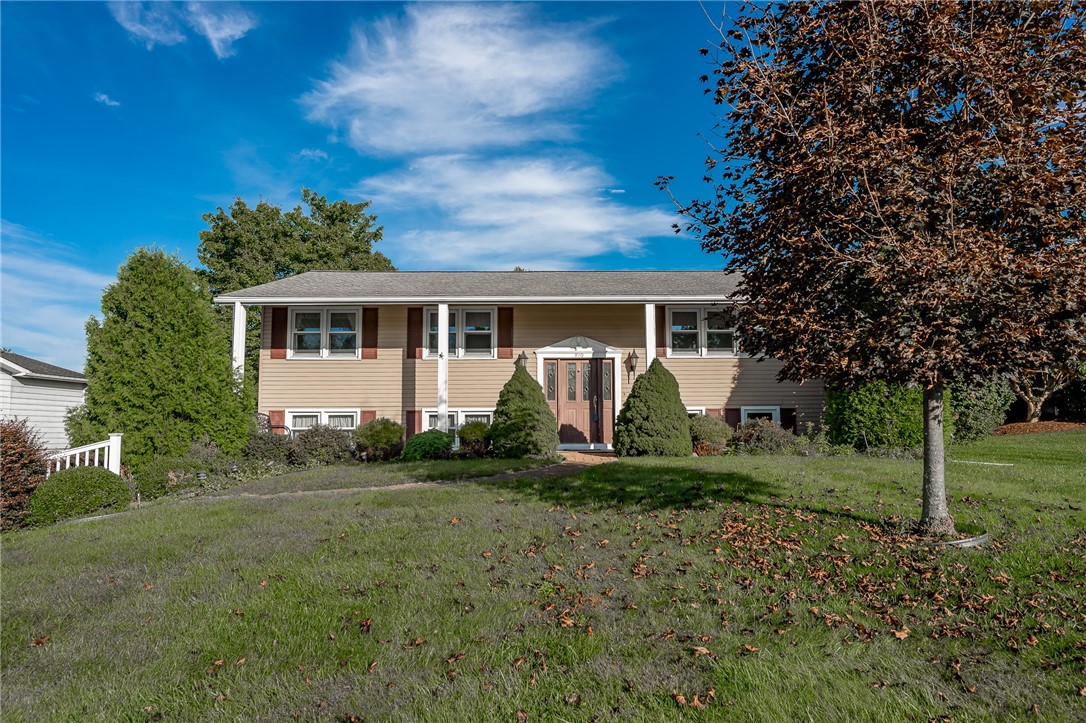 910 Country Ln — photo 1