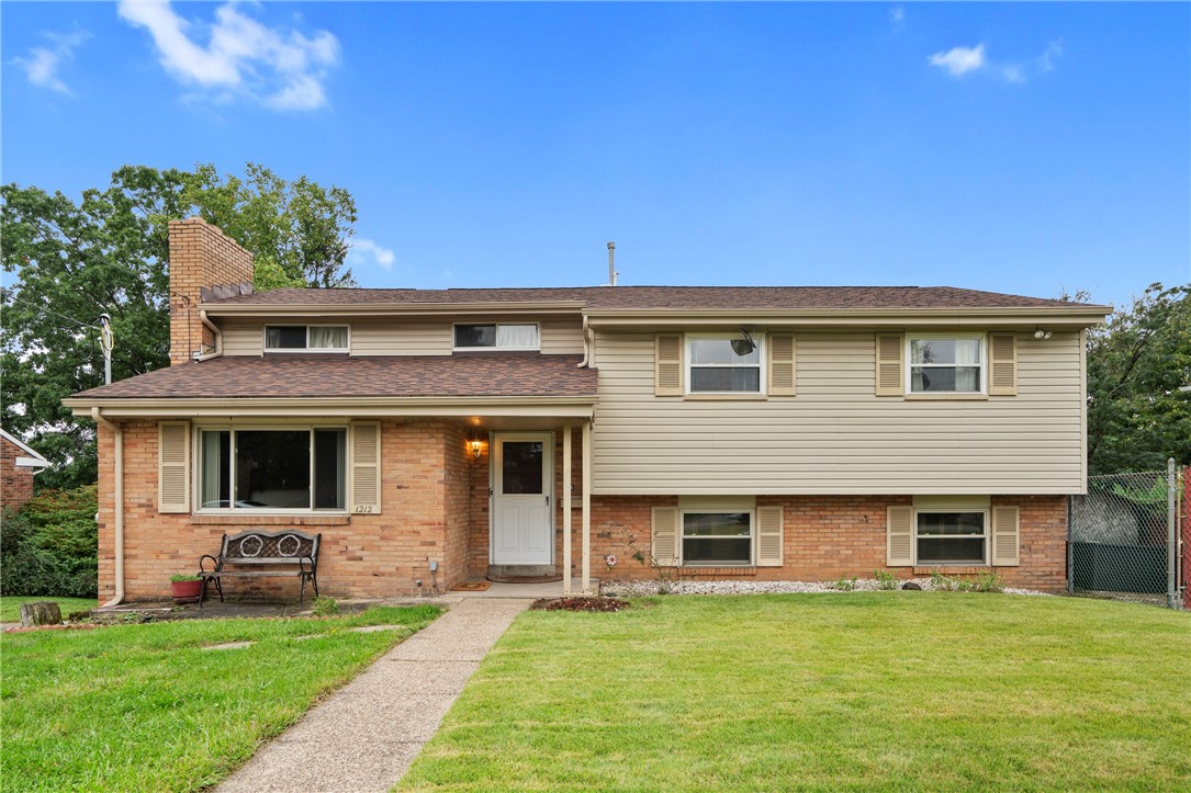 1212 Northwestern Dr — photo 1