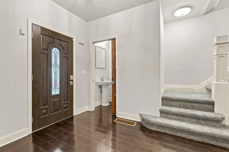 2920 Voelkel Ave — photo 5