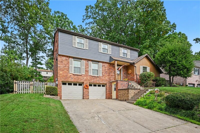 139 N Jamestown Rd — photo 2