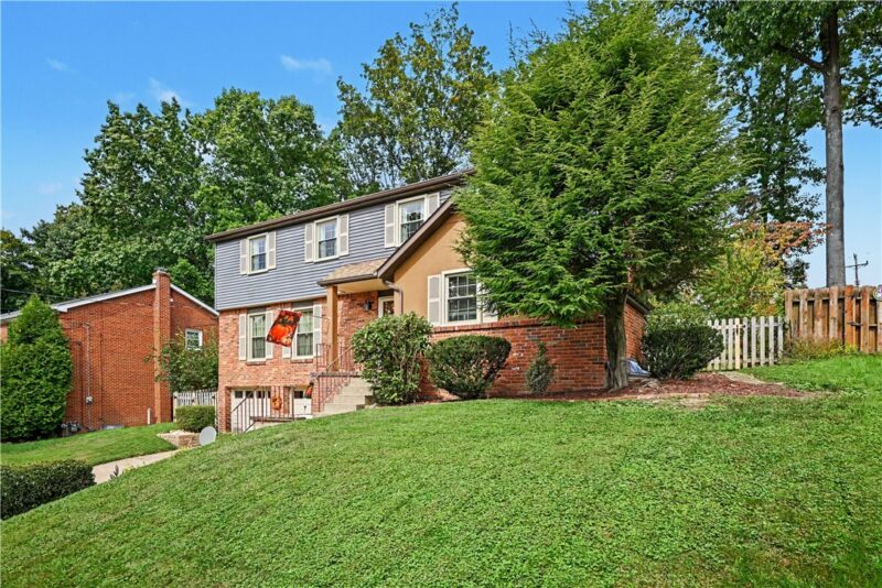 139 N Jamestown Rd — photo 3