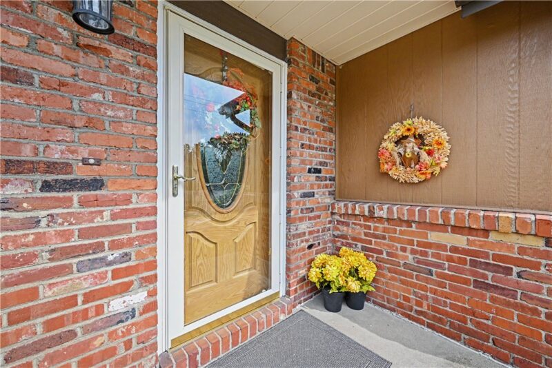 139 N Jamestown Rd — photo 4