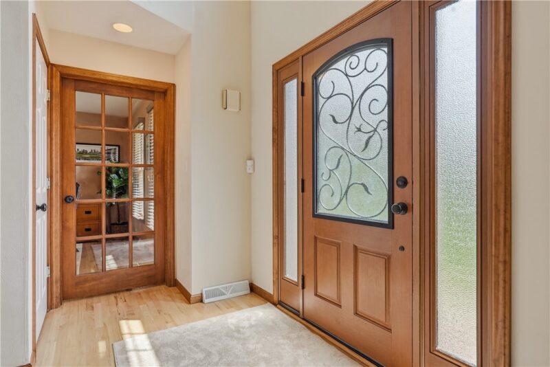 721 Stonebridge Dr. — photo 6