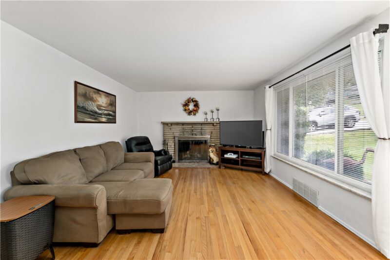 1238 Lakemont Dr — photo 5