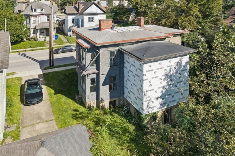1324 3rd Ave — photo 4
