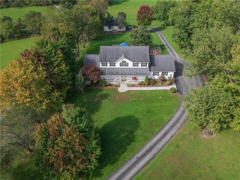 371 Hickernell Rd — photo 3