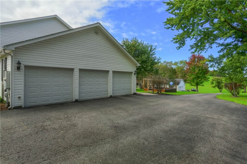 371 Hickernell Rd — photo 5