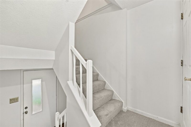 852 Wheatland Cir — photo 5