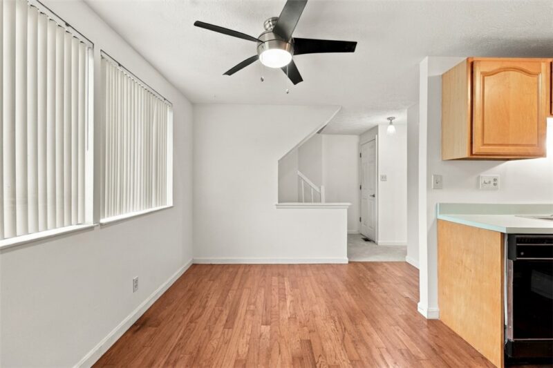 852 Wheatland Cir — photo 8