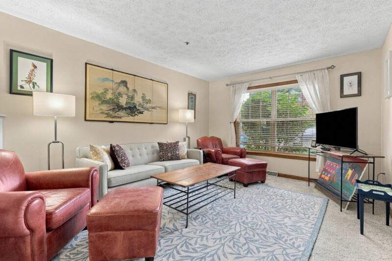 111 Baywood Avenue — photo 6