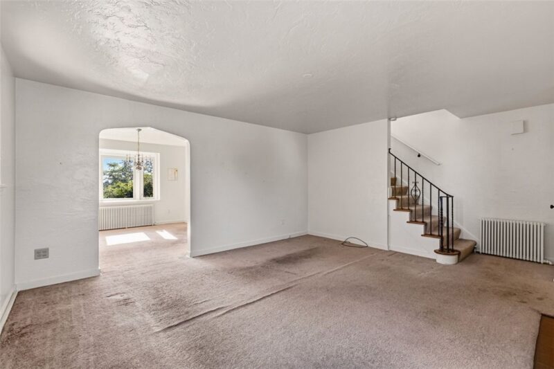 330 Broadmoor Ave — photo 6