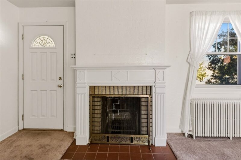 330 Broadmoor Ave — photo 7