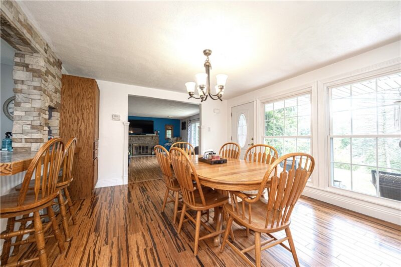 715 Powers Dr — photo 8