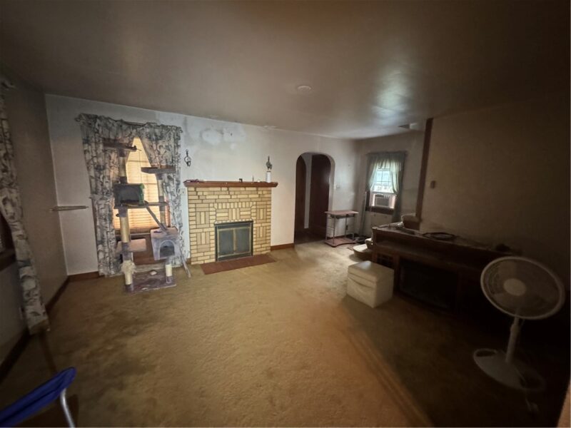 1605 Ridge Ave — photo 2