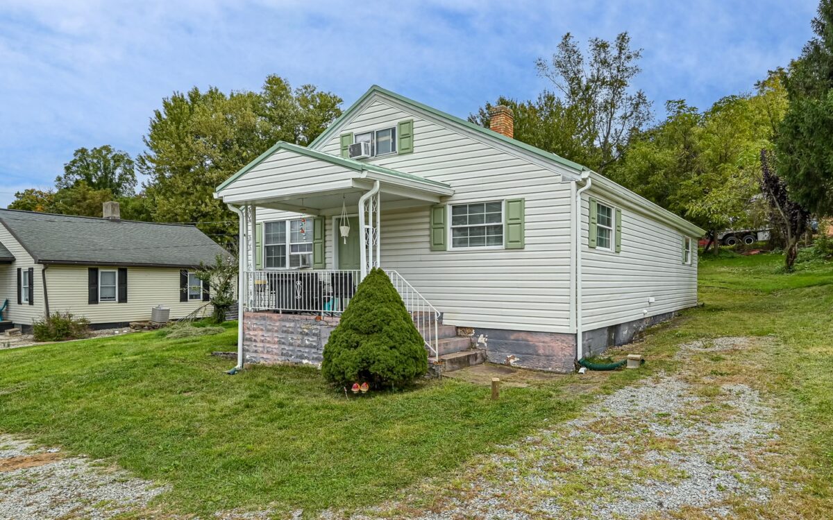7 Leyda AVENUE — photo 1