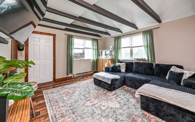 7 Leyda AVENUE — photo 4