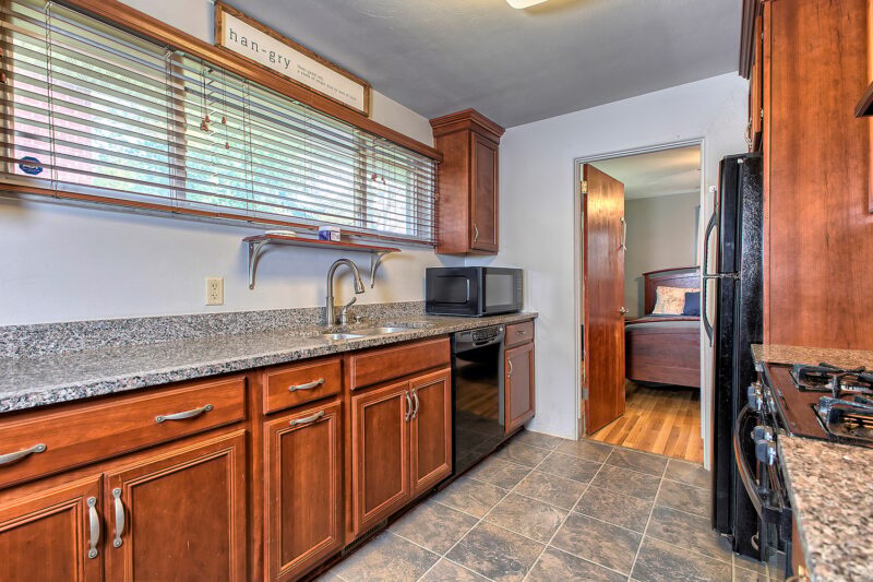 505 Garden City Dr — photo 5