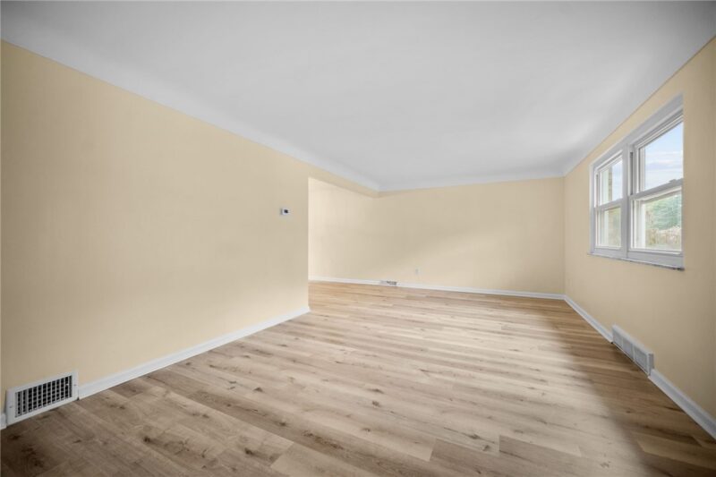 4710 Bowes Ave — photo 5