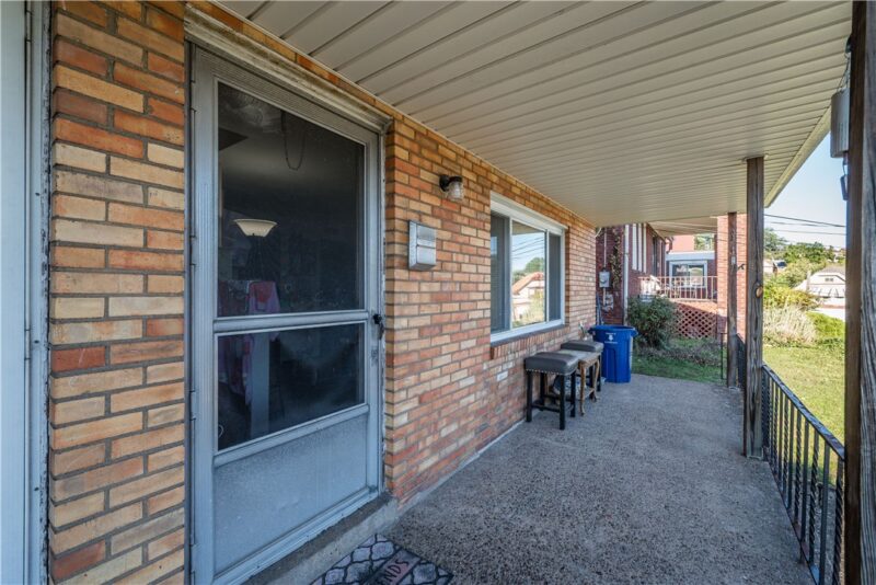 350 Overbrook Blvd — photo 3