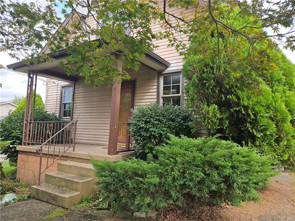 114 & 114-1/2 Wylie Ave — photo 1