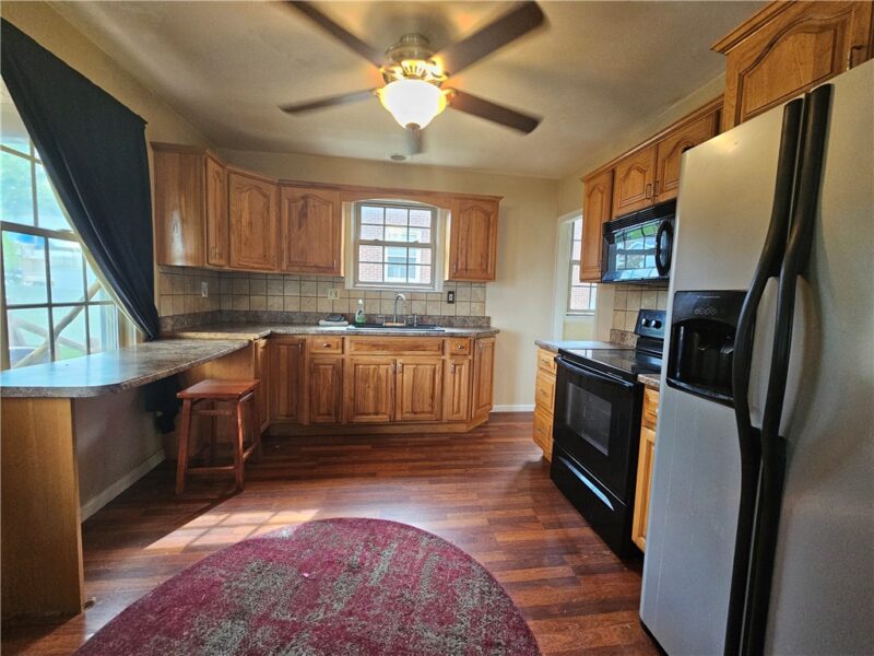 114 & 114-1/2 Wylie Ave — photo 7
